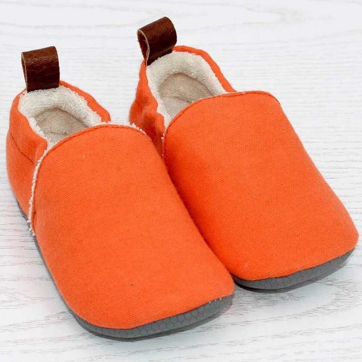 pololo-cotton-slippers-uni-orange-frontal-1200-1200